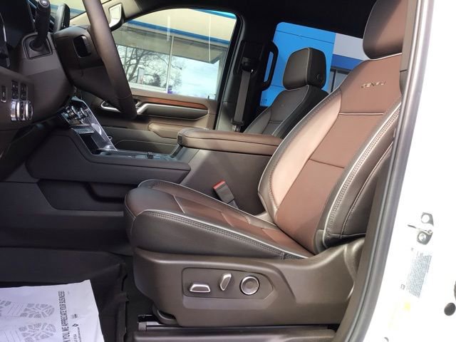 New 2026 GMC Sierra 3500 Denali w/ Denali Reserve Package image 9