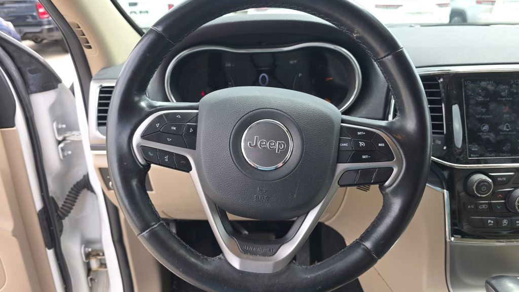 Used 2019 Jeep Grand Cherokee Limited AWD/4WD image 14
