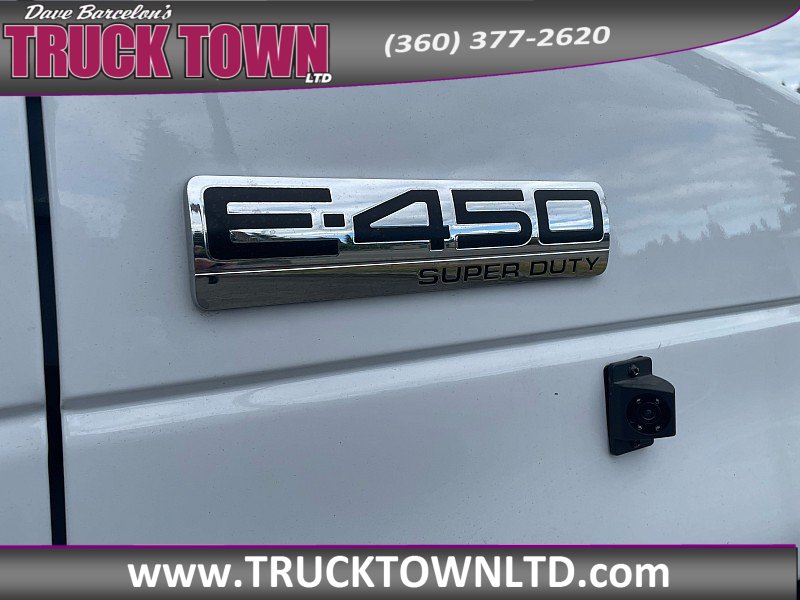 Used 2022 Ford E-450 and Econoline 450 Super Duty w/ Motorhome Prep Package RWD image 35