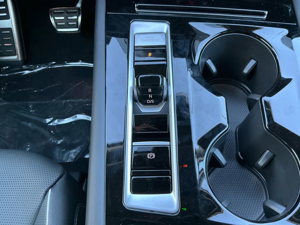 New 2026 Volkswagen Atlas SEL Premium R-Line image 18