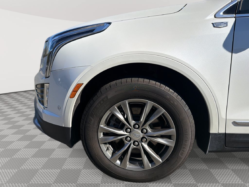 Used 2022 Cadillac XT5 Premium Luxury w/ Technology Package AWD/4WD image 19