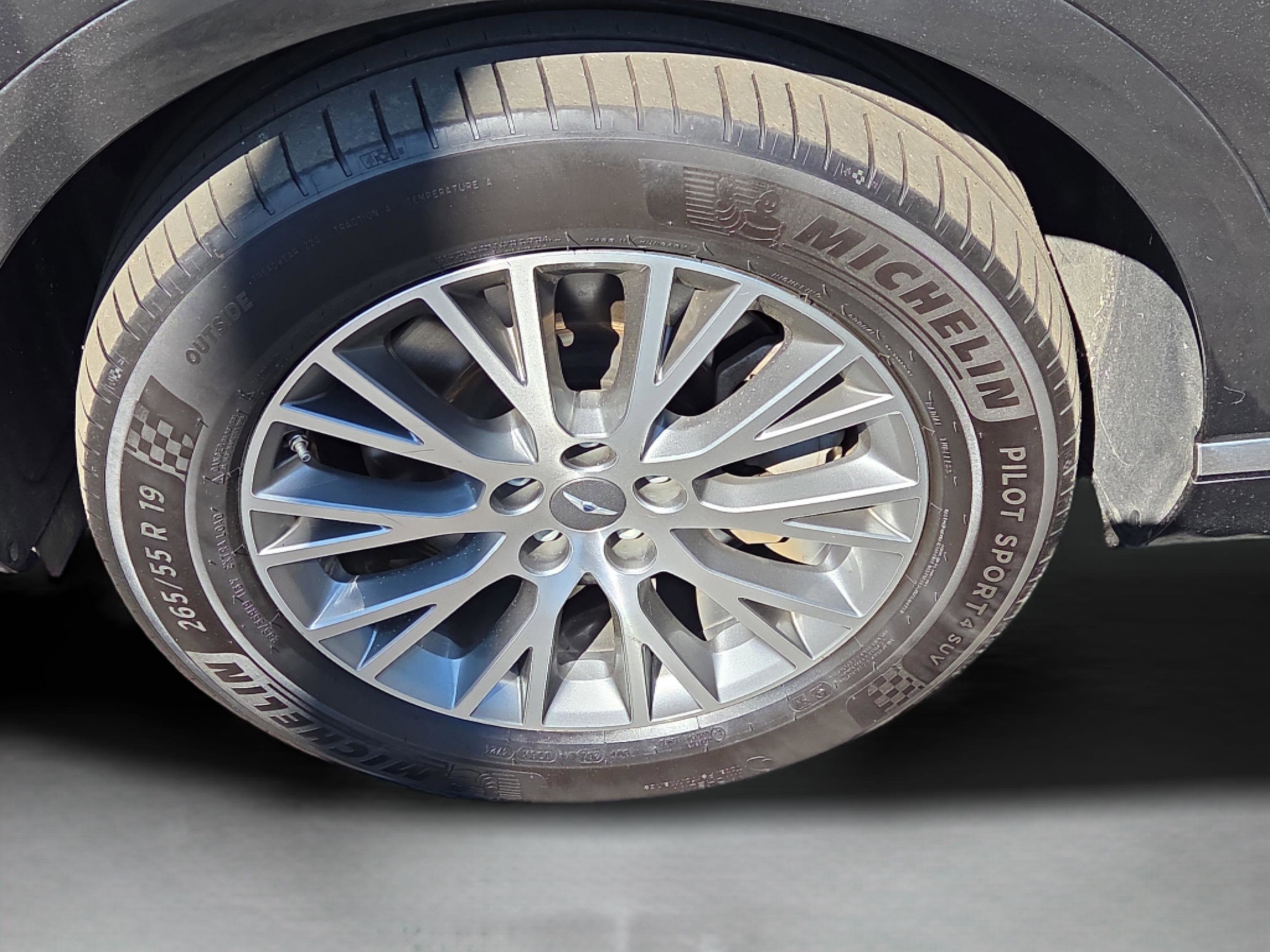 Used 2024 Genesis GV80 2.5T image 9