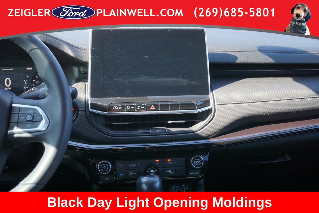 Used 2023 Jeep Compass Latitude AWD/4WD image 14