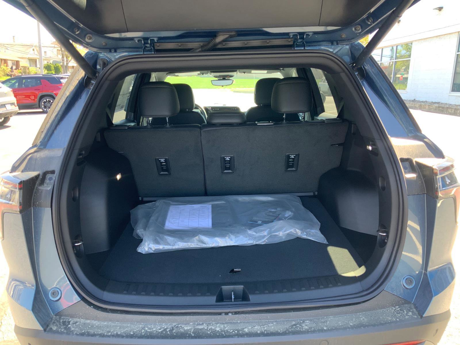 New 2026 Chevrolet Equinox LT image 33