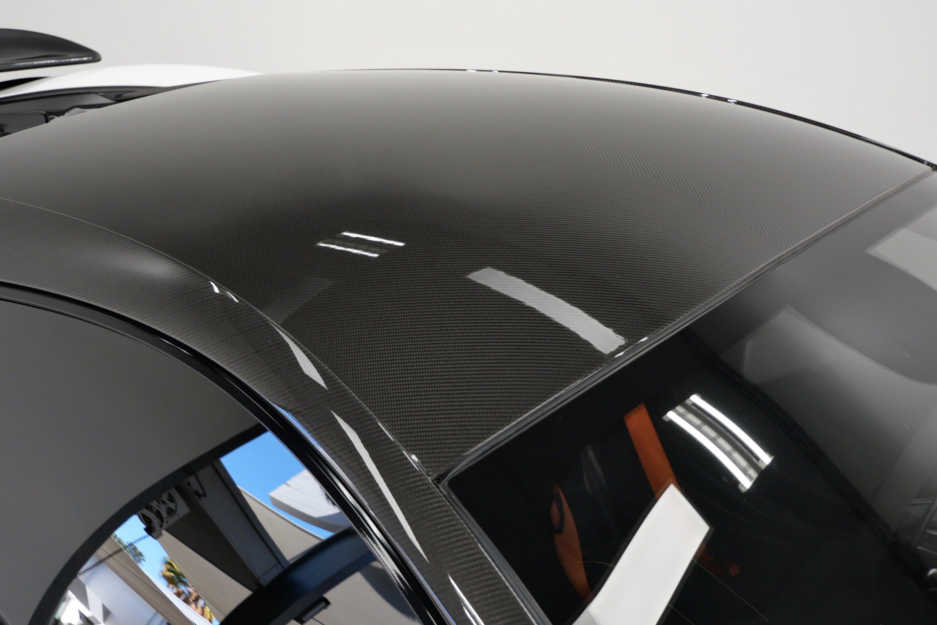Used 2019 McLaren 600LT RWD image 17
