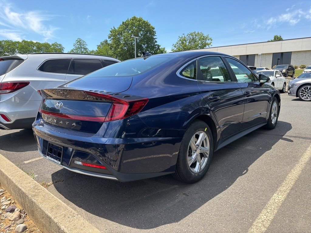 Used 2020 Hyundai Sonata SE w/ Cargo Package FWD image 3