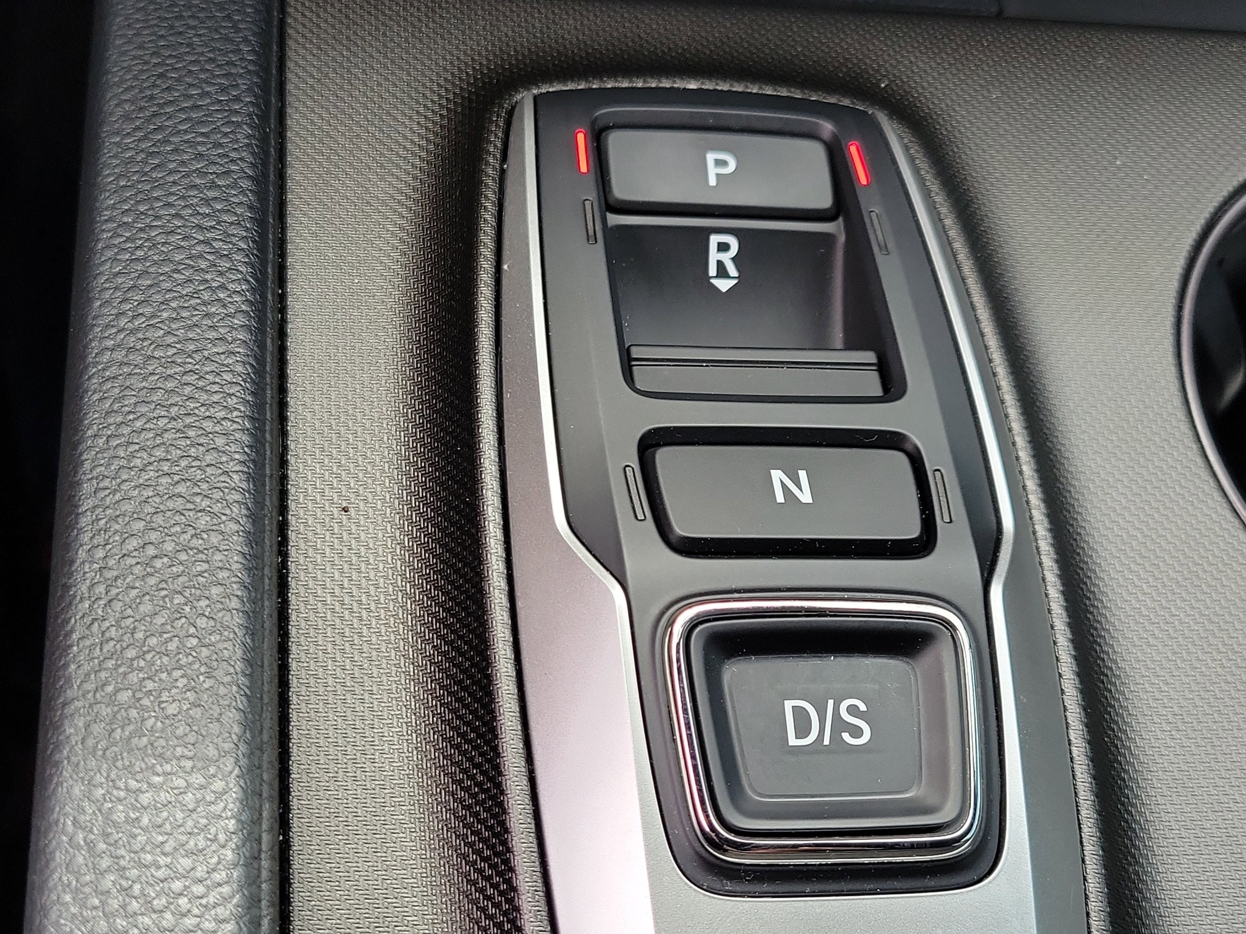 Used 2025 Honda Passport TrailSport image 31