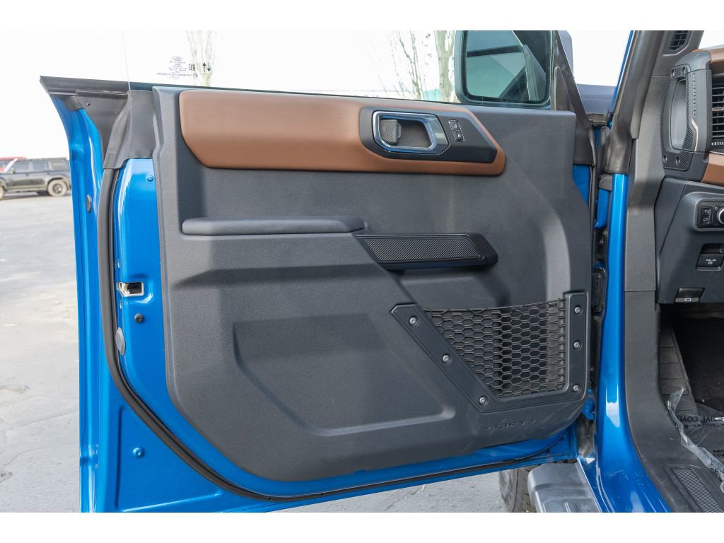 Used 2024 Ford Bronco Outer Banks image 18