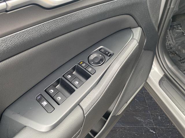 New 2026 Kia Sportage EX w/ EX Panorama Roof Package image 33