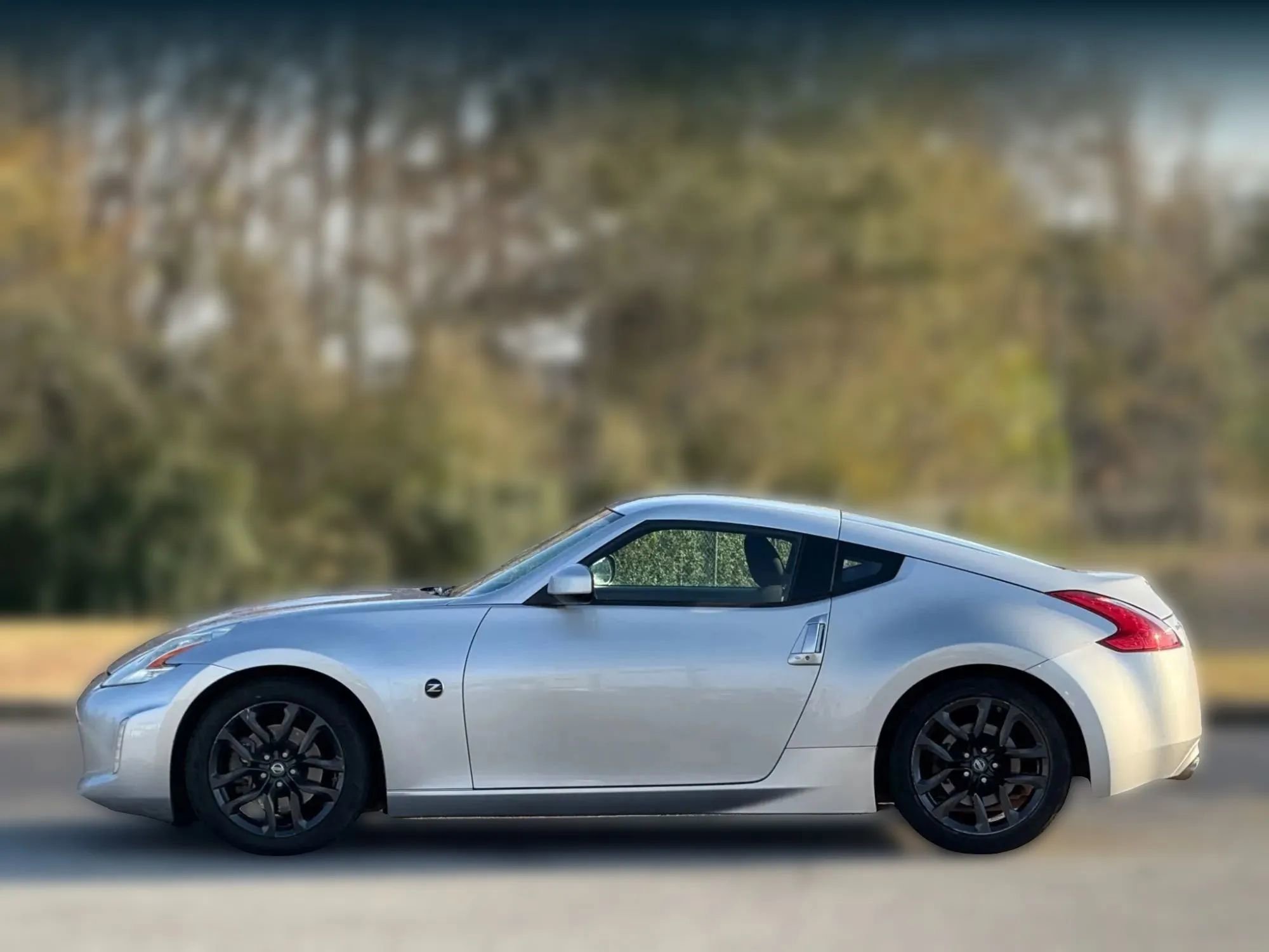 Used 2016 Nissan 370Z Coupe image 7