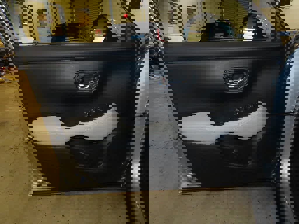 Certified 2023 Honda HR-V LX image 15