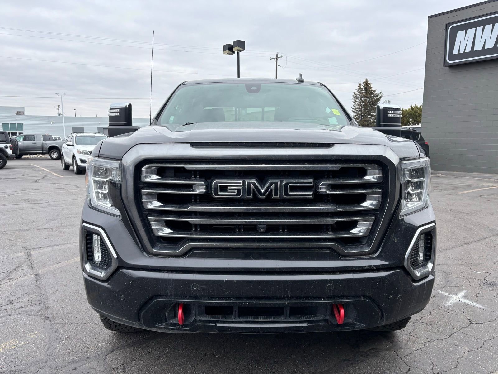 Used 2020 GMC Sierra 1500 AT4 w/ AT4 Premium Package image 2