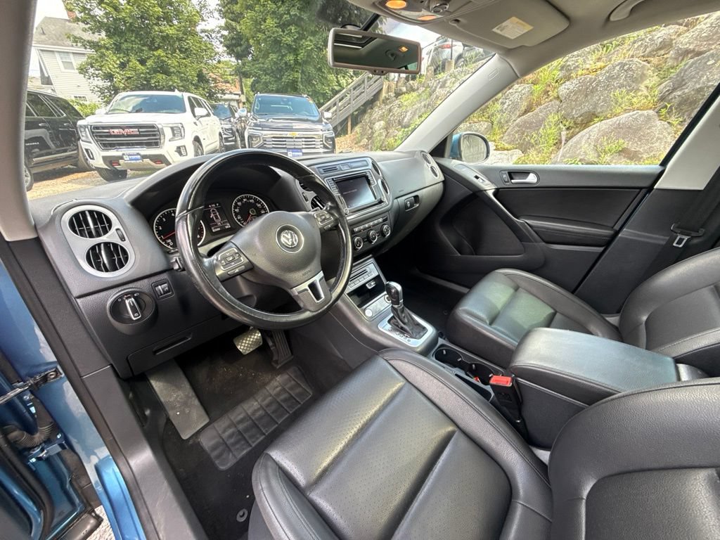 Used 2017 Volkswagen Tiguan Wolfsburg Edition AWD/4WD image 16