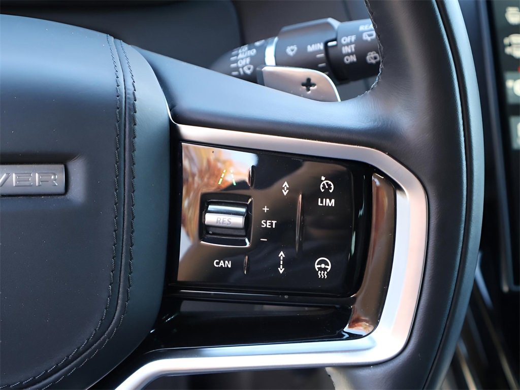 Used 2025 Land Rover Range Rover Sport SE image 31