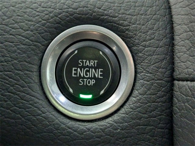 Used 2023 GMC Yukon Denali image 25