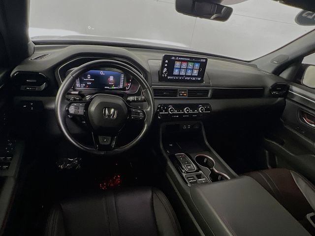 Used 2025 Honda Pilot Black Edition image 28