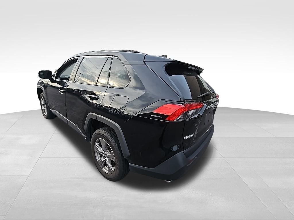 Used 2024 Toyota RAV4 XLE image 8