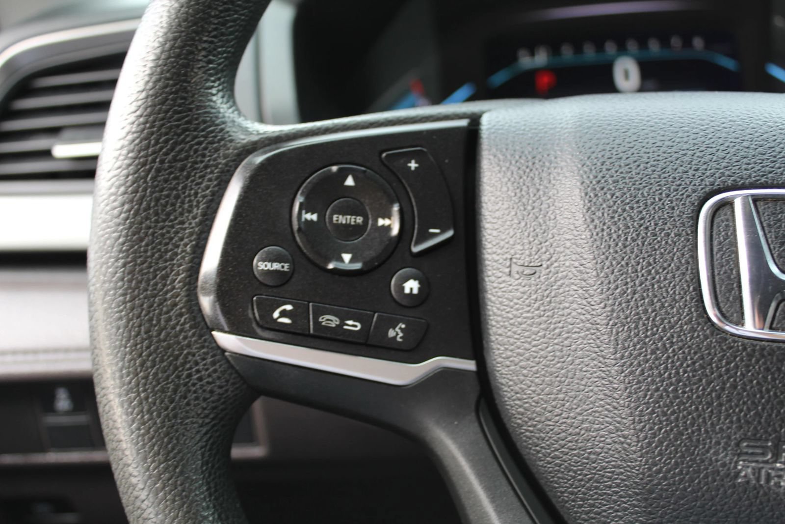 Used 2020 Honda Odyssey LX image 18