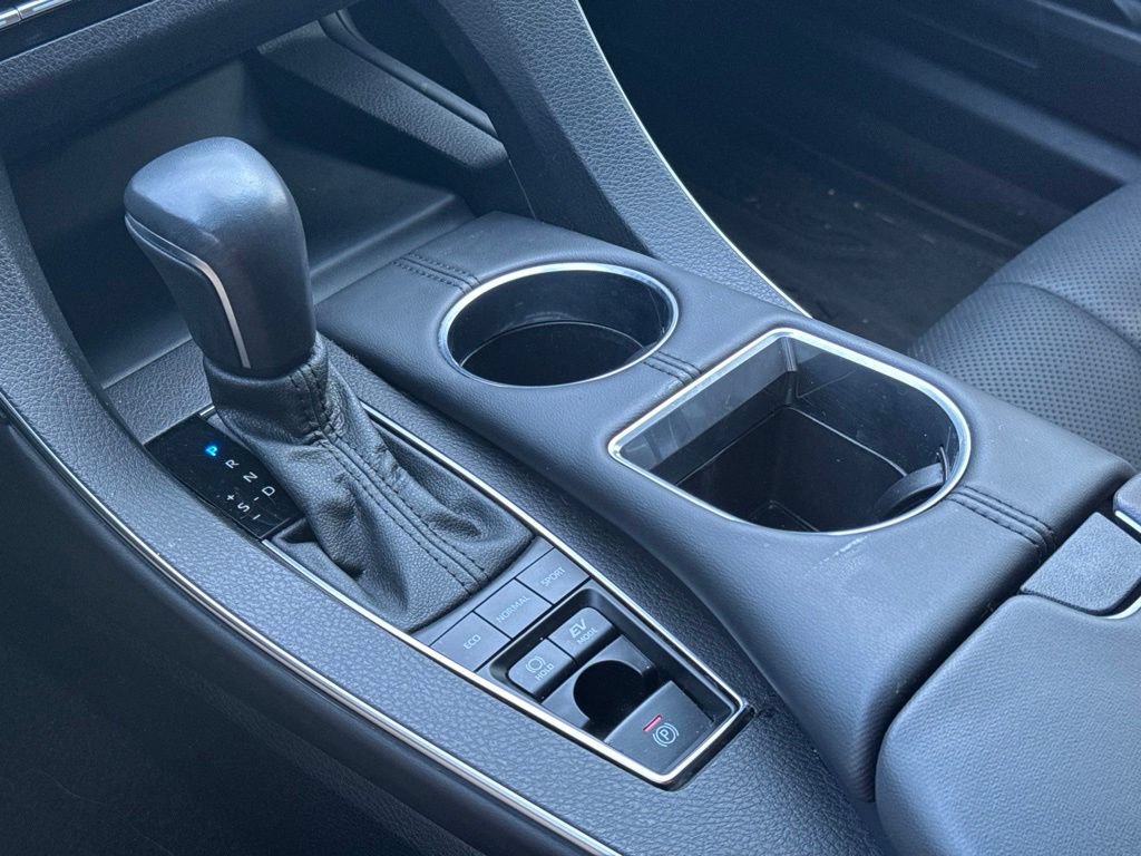 Used 2022 Toyota Avalon XSE FWD image 15