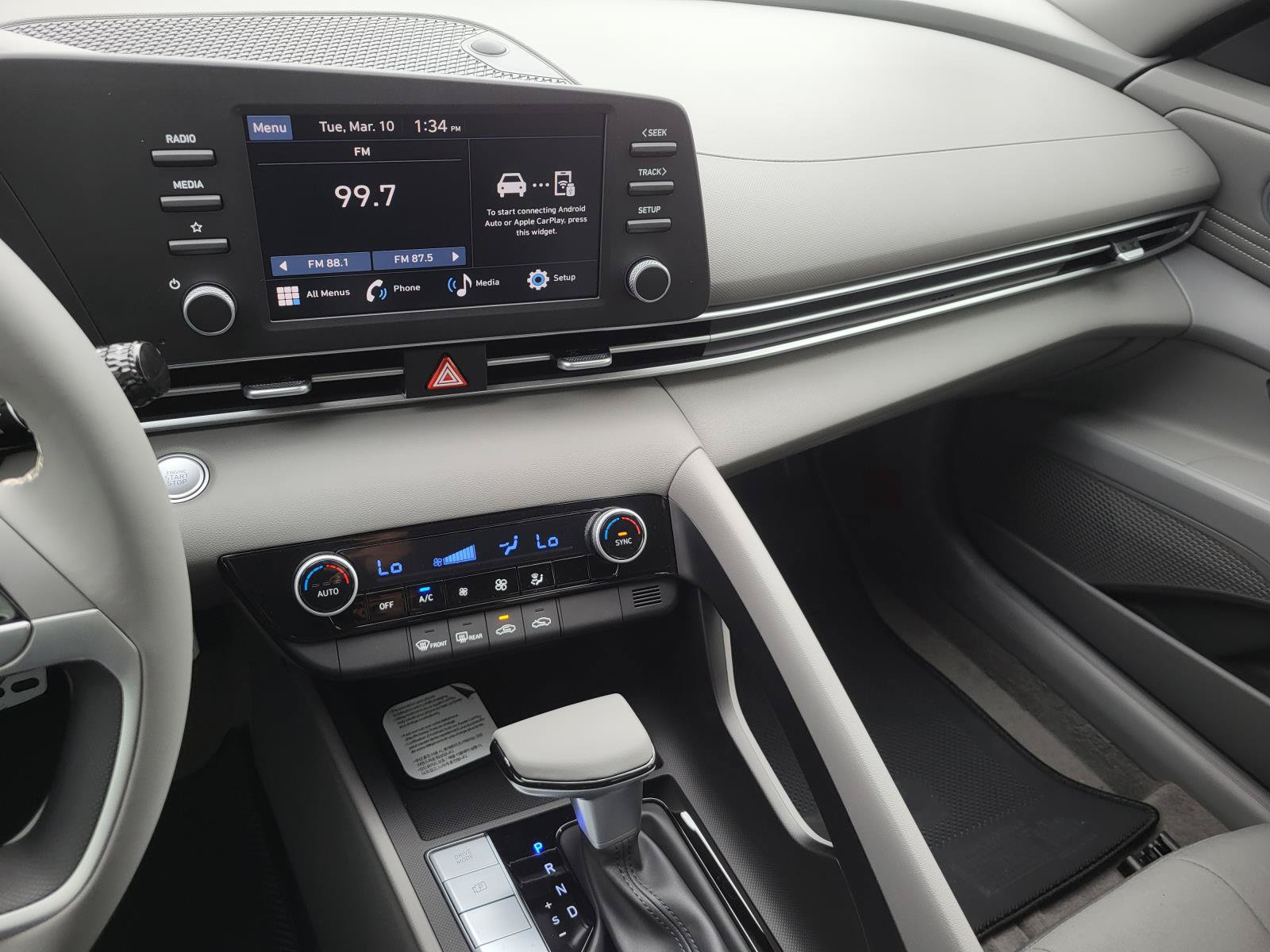New 2026 Hyundai Elantra Sport FWD image 15