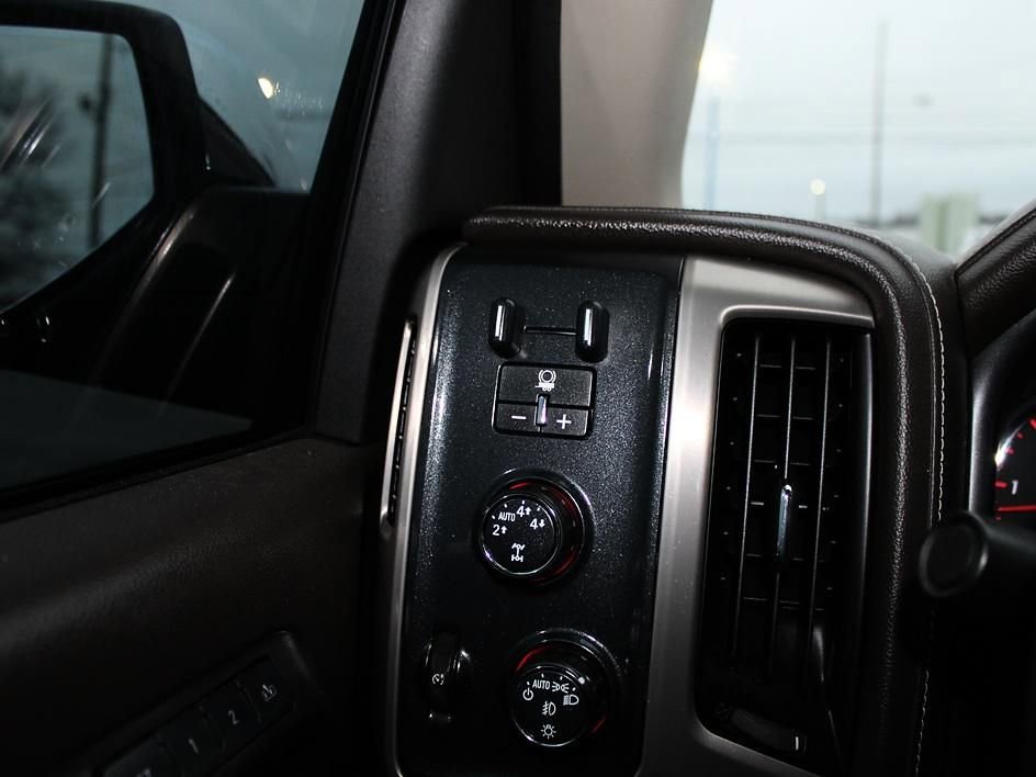 Used 2016 GMC Sierra 1500 Denali w/ Enhanced Driver Alert Package image 26