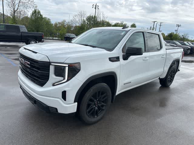 Used 2022 GMC Sierra 1500 Elevation image 2