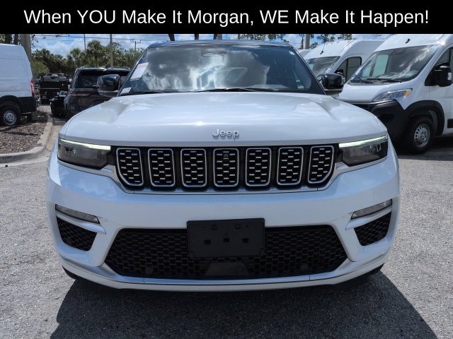 Used 2024 Jeep Grand Cherokee Summit AWD/4WD image 5