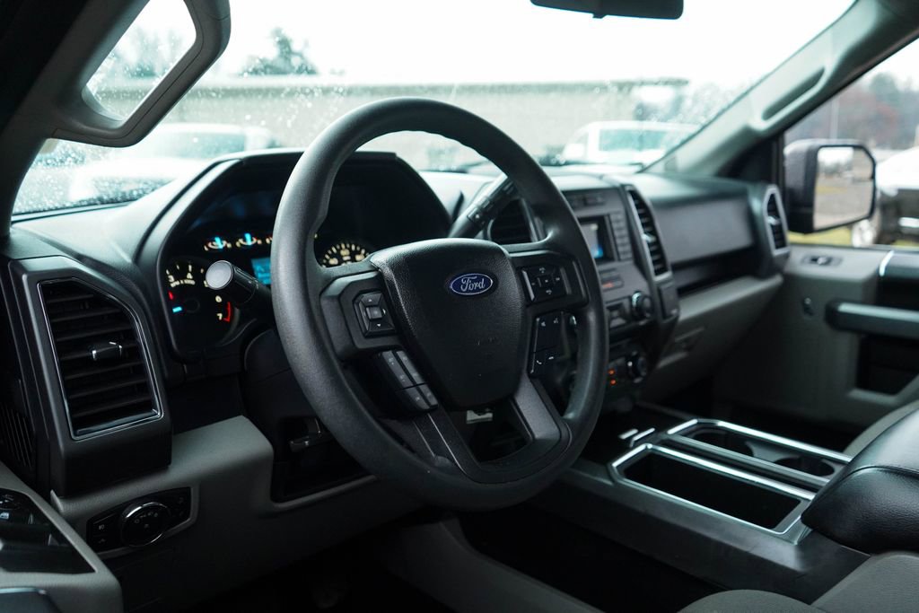 Used 2017 Ford F150 XLT image 7
