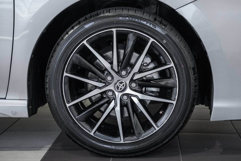 Used 2024 Toyota Camry SE FWD image 14