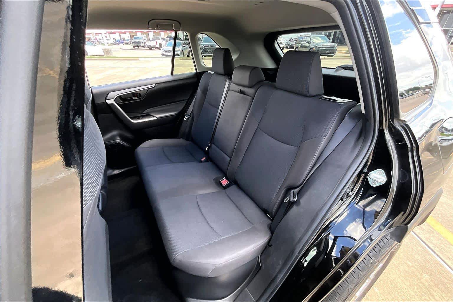 Certified 2024 Toyota RAV4 LE AWD/4WD image 19