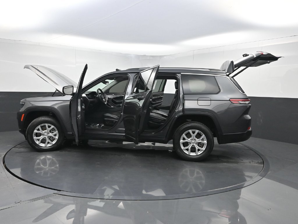 Used 2023 Jeep Grand Cherokee L Limited RWD image 40