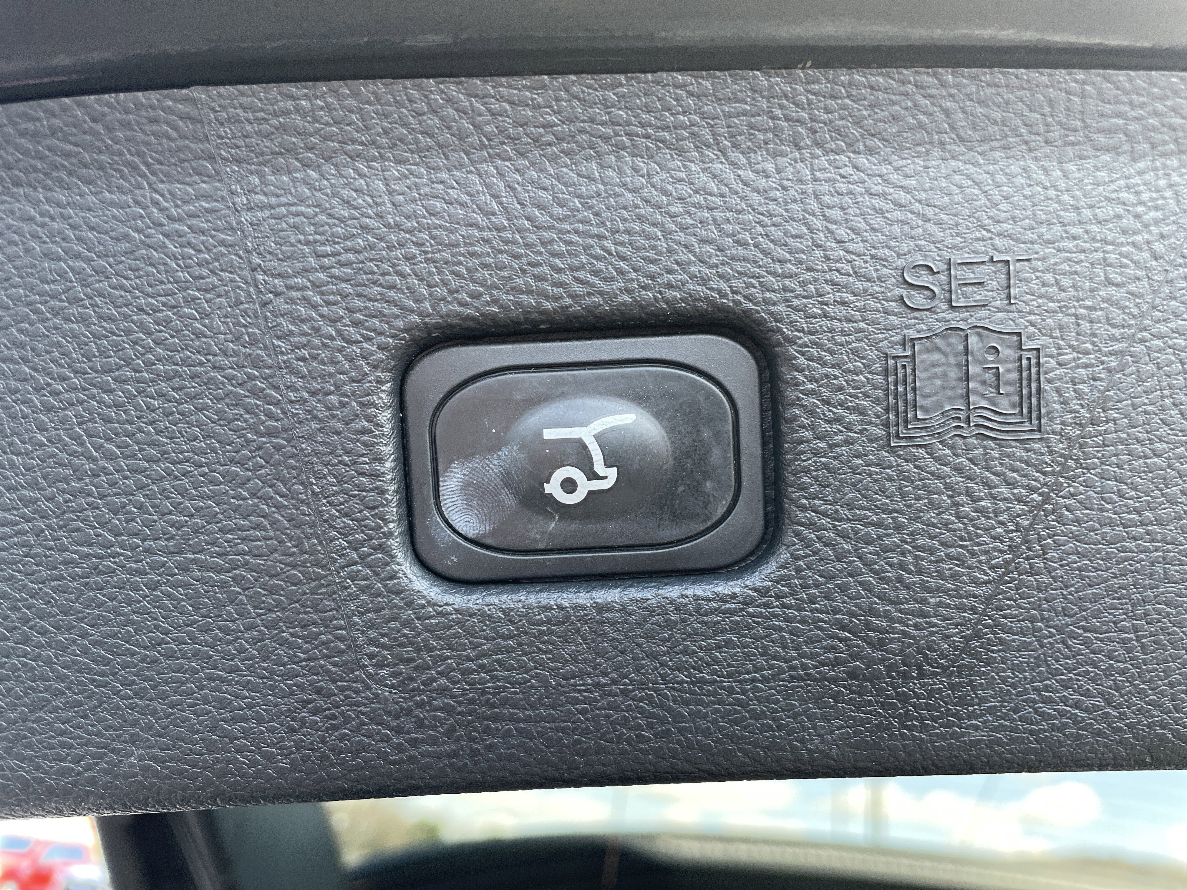 Used 2024 Ford Edge SEL w/ Convenience Package image 36