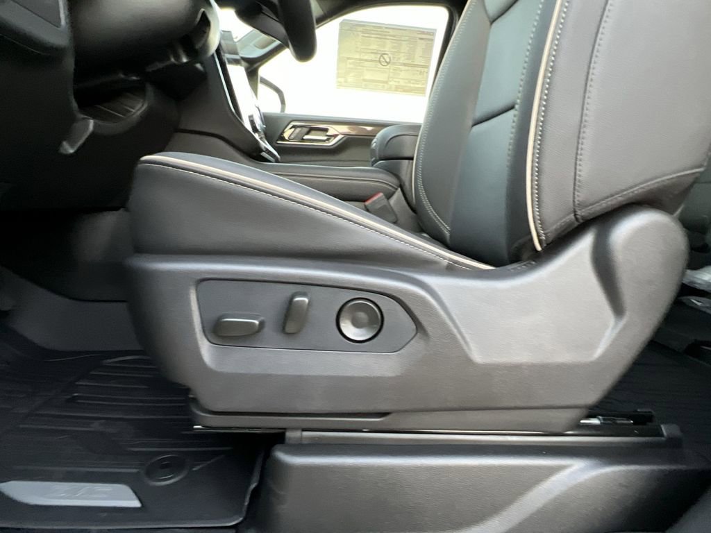 New 2026 GMC Yukon XL Elevation w/ LPO, Floor Liner Package image 14