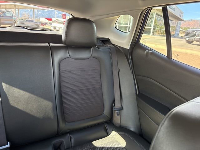 Used 2024 Chevrolet Trax LT w/ LT Convenience Package image 22