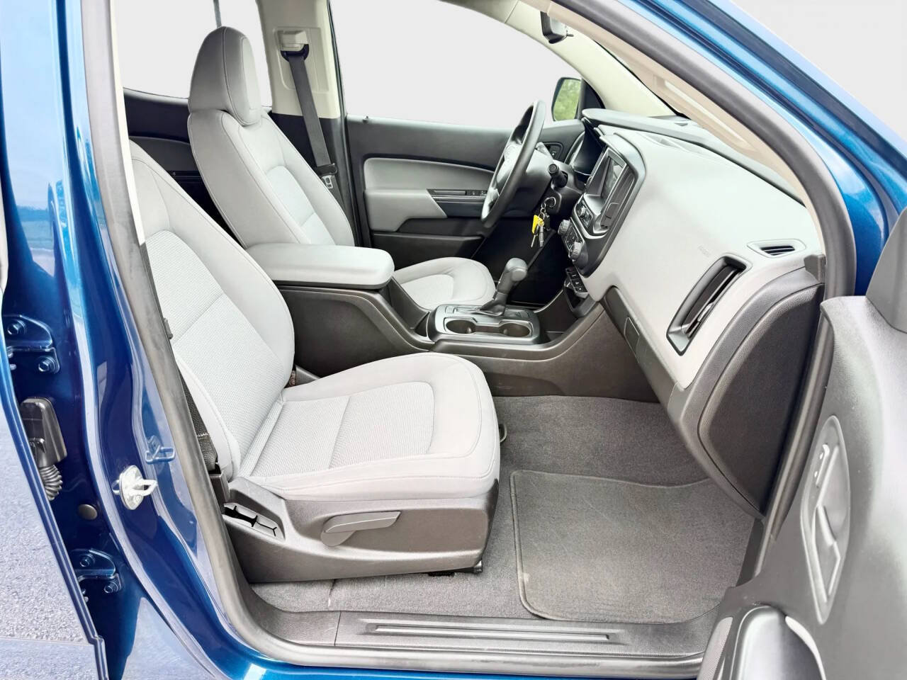 Used 2019 Chevrolet Colorado W/T w/ WT Convenience Package AWD/4WD image 9