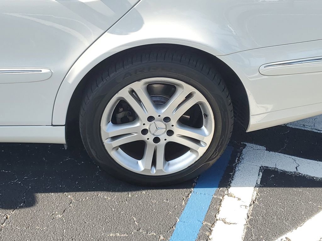 Used 2006 Mercedes-Benz E 350 4MATIC Sedan image 13