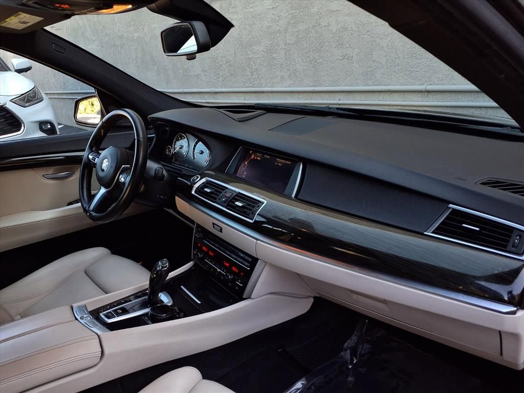 Used 2017 BMW 550i Gran Turismo xDrive 550i xDrive Gran Turismo image 21