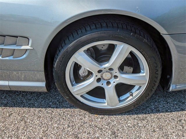 Used 2011 Mercedes-Benz SL 550 image 11
