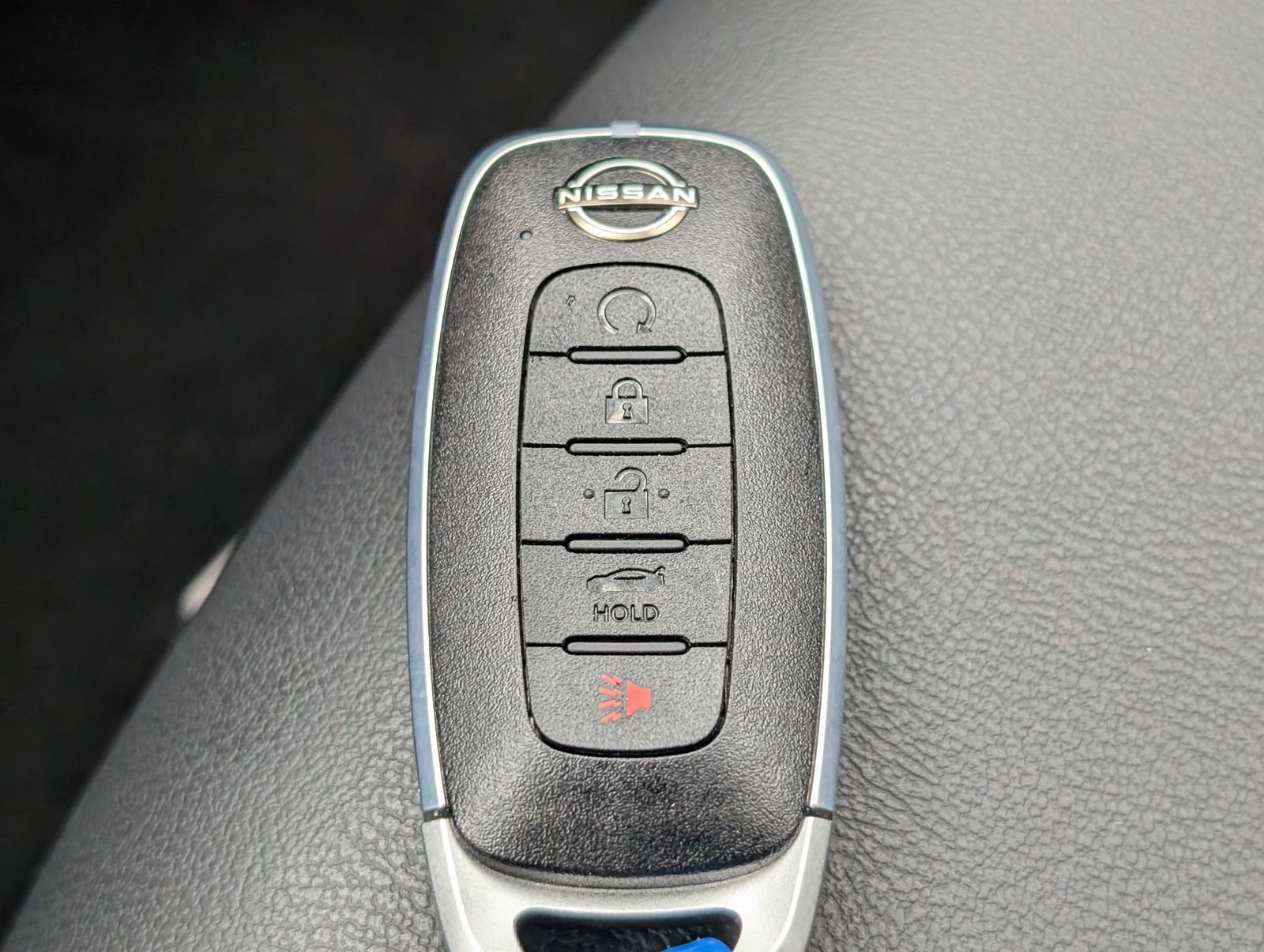 Used 2025 Nissan Sentra SR w/ SR Premium Package FWD image 30