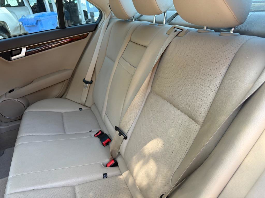Used 2012 Mercedes-Benz C 300 4MATIC Sedan image 30