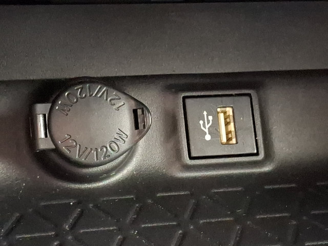 Used 2023 Toyota RAV4 LE FWD image 28