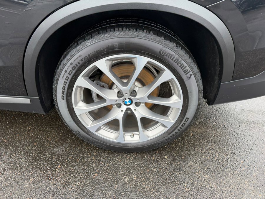 Used 2022 BMW X5 xDrive40i w/ Climate Comfort Package AWD/4WD image 26
