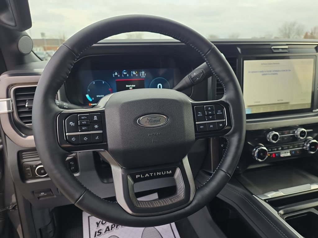 Used 2025 Ford F250 Platinum AWD/4WD image 36