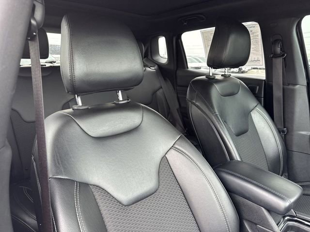 Used 2023 Jeep Compass Altitude w/ Sun and Sound Group image 28