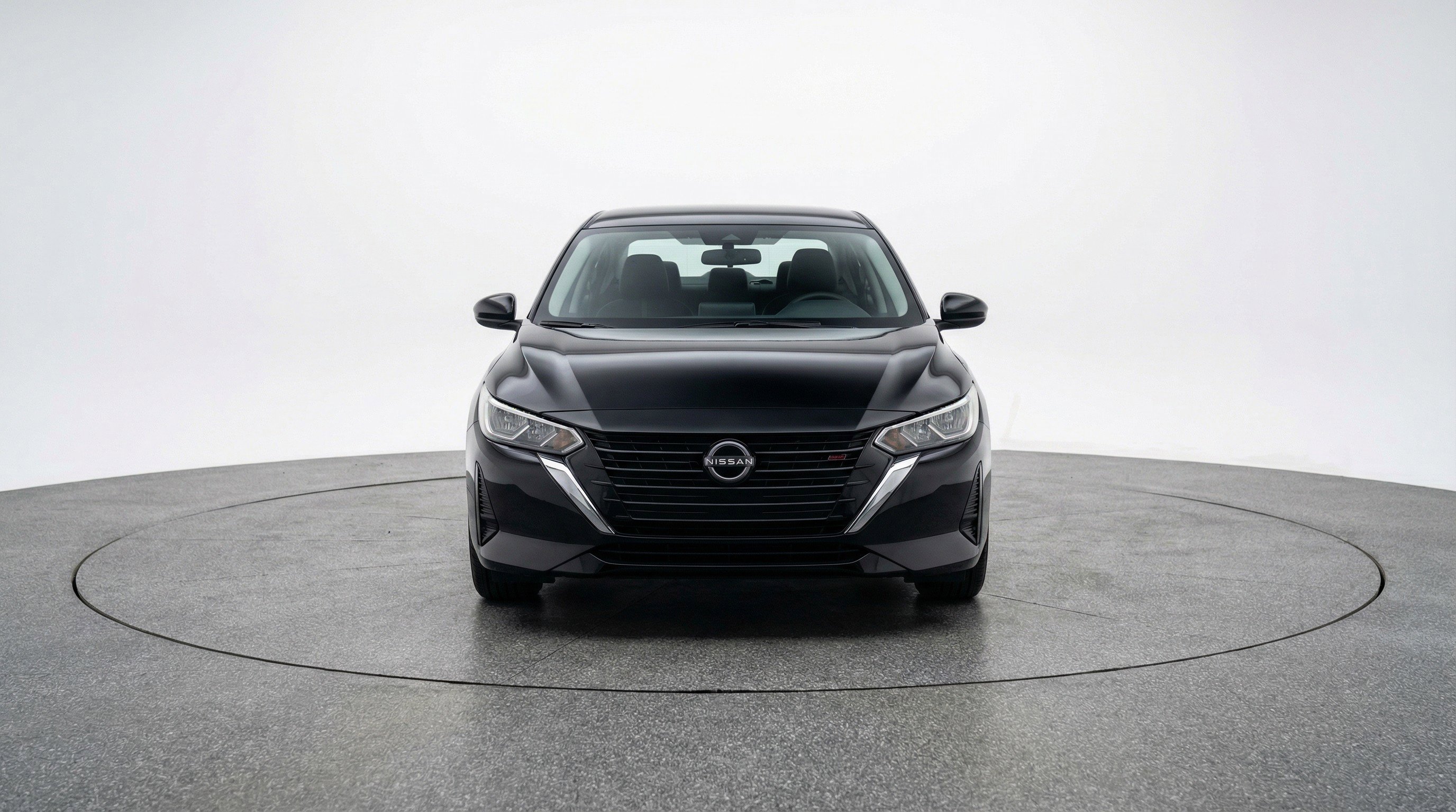 Used 2025 Nissan Sentra SV image 2