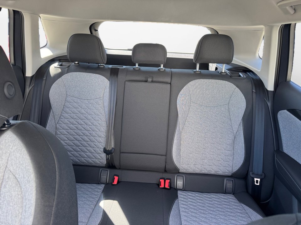 New 2026 Volkswagen Tiguan S image 12