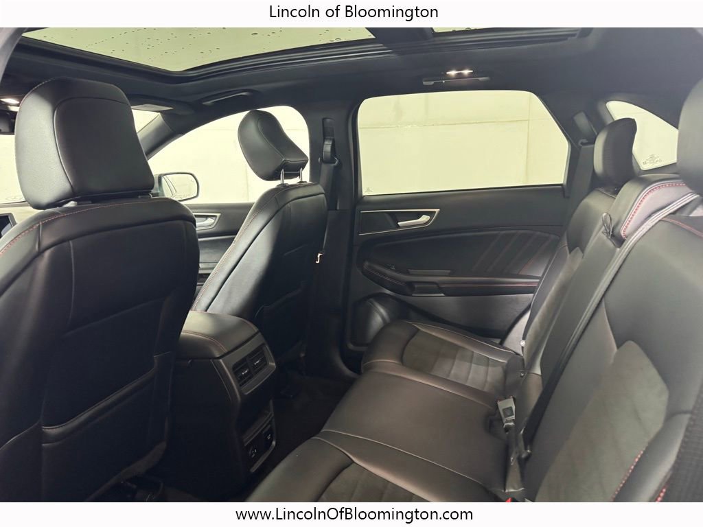 Used 2022 Ford Edge ST-Line w/ Class II Trailer Tow Package AWD/4WD image 30
