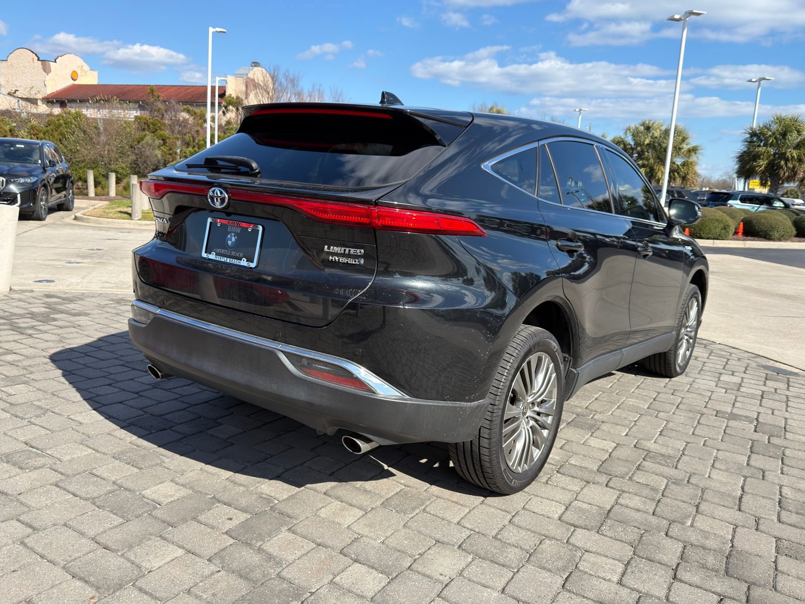 Used 2021 Toyota Venza Limited w/ Advanced Technology Package image 9