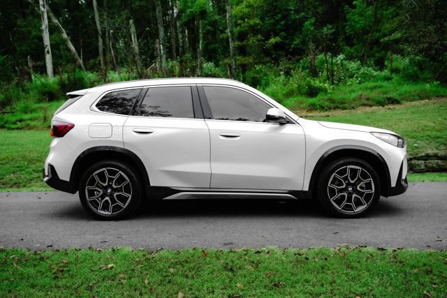 Used 2026 BMW X1 xDrive28i w/ Convenience Package AWD/4WD image 11