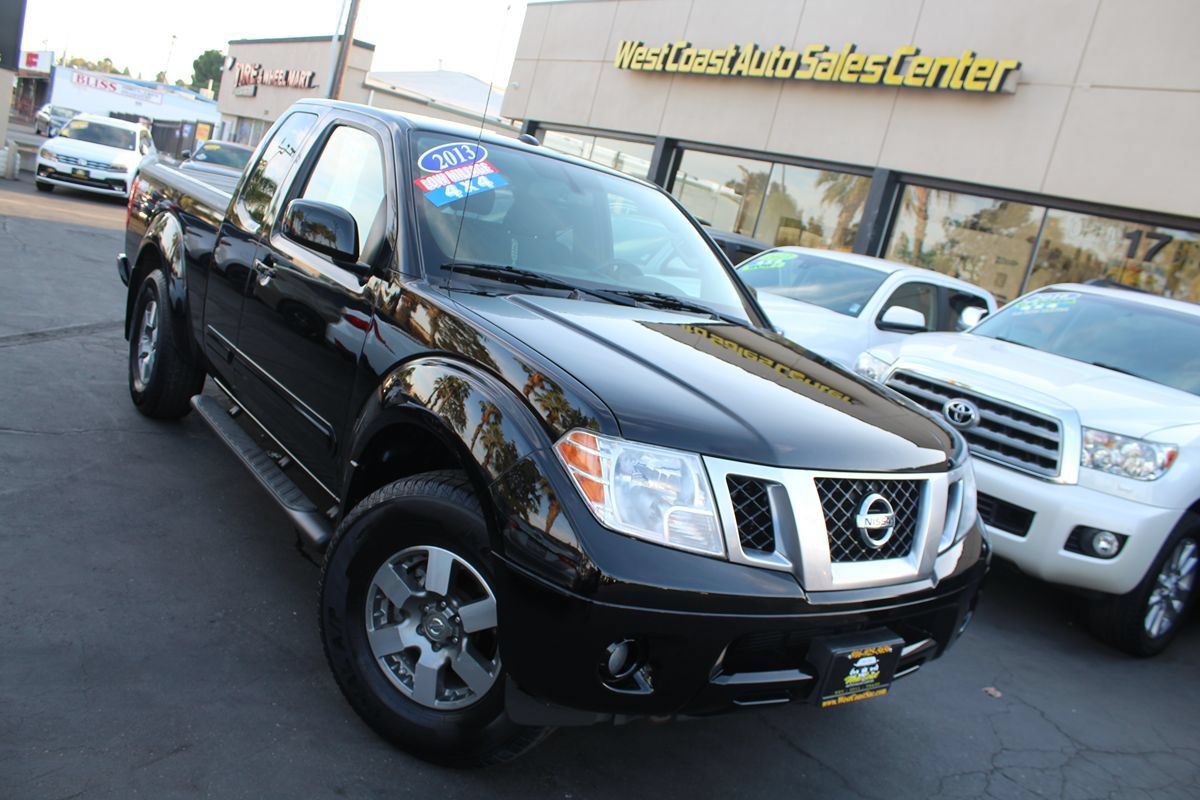 Used 2013 Nissan Frontier PRO-4X AWD/4WD image 31